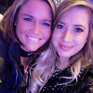 Meet your Posher, Hayley